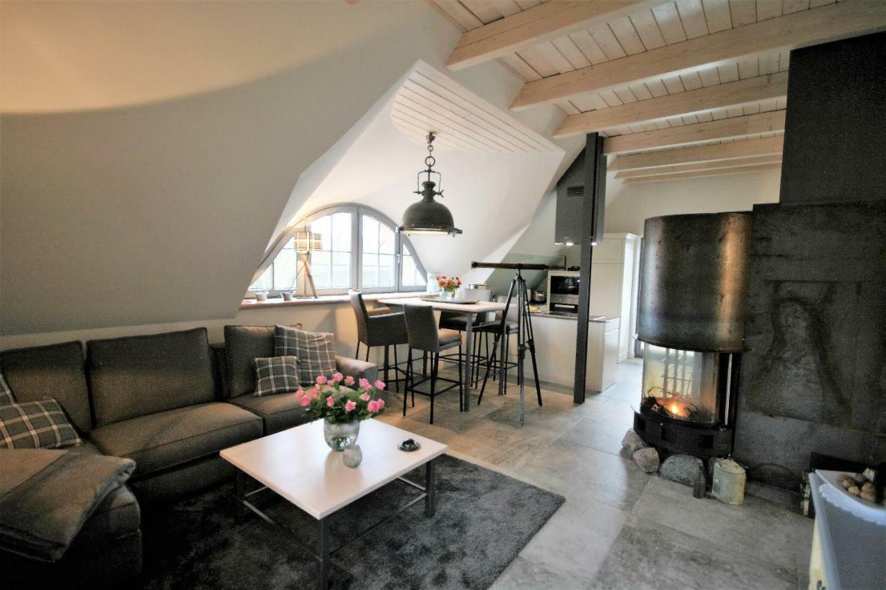 "Kontorhaus" By Ferienhaus Strandgut Born Exterior photo